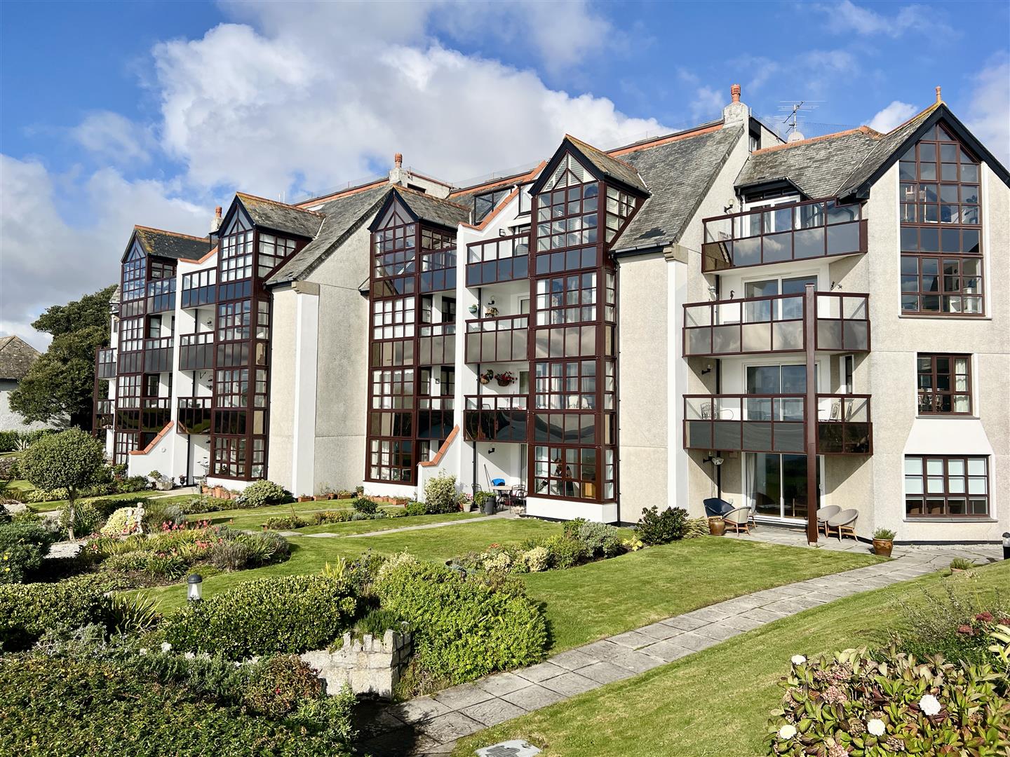 Devington Court, Cliff Road, Falmouth